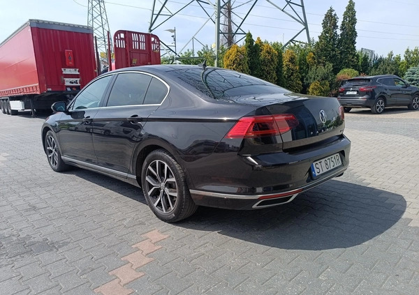 Volkswagen Passat cena 124900 przebieg: 130905, rok produkcji 2020 z Szczytno małe 596